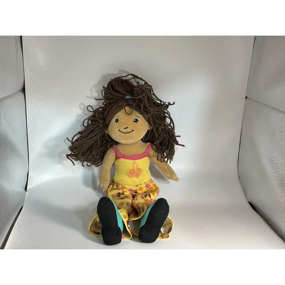 2000 Yvette Plush Manhattan Toy Groovy Girls Brown Yarn Hair Normal Wear For Age